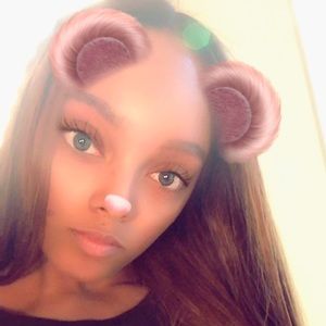 Meet your Posher, Charise